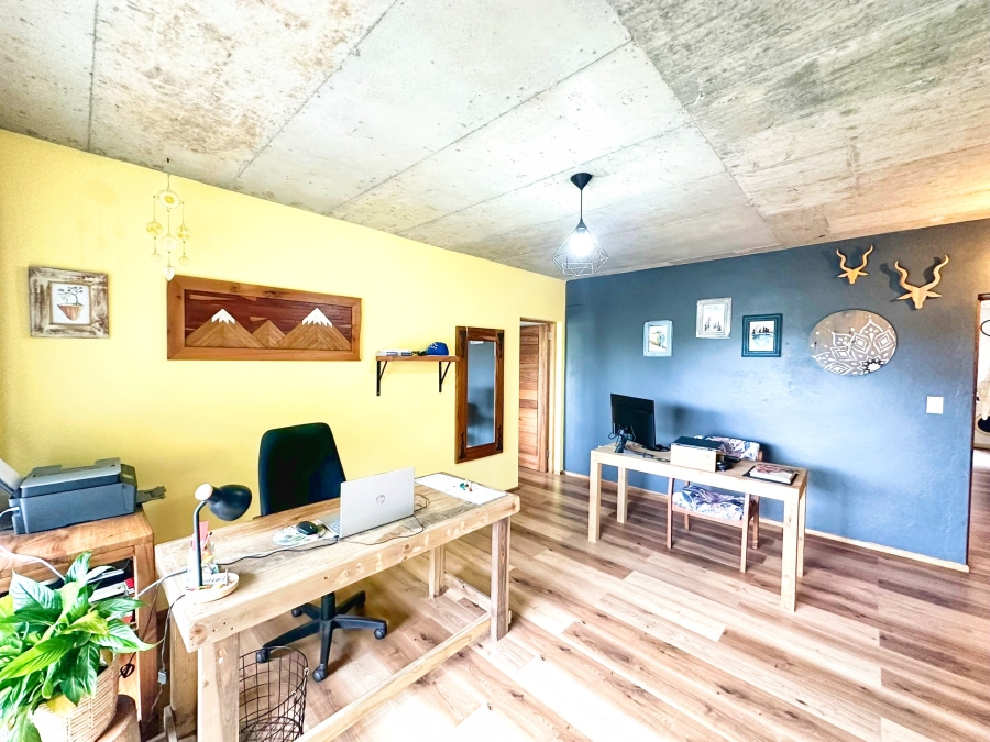 5 Bedroom Property for Sale in Cola Beach Western Cape